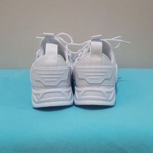 Shoes | Cloud1 White Sneakers Never Worn | Poshmark